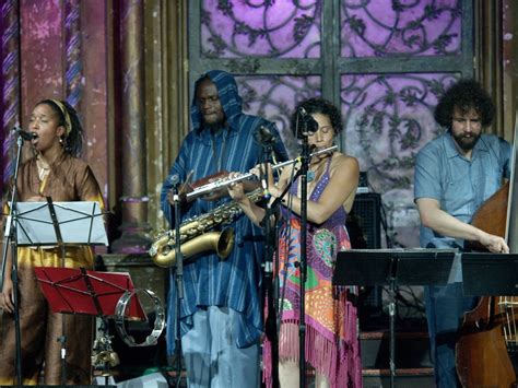 The Ndosi Nights Concert: A Celebration of Music, Dance, and Unpredictable Chaos