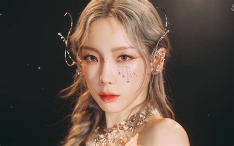 Taeyeon's 'INVU: THE SECRET CONCERT' – Unveiling Emotional Depth Through a Mesmerizing Musical Journey!